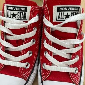 Red Converse, Mens size 3, Women size 5